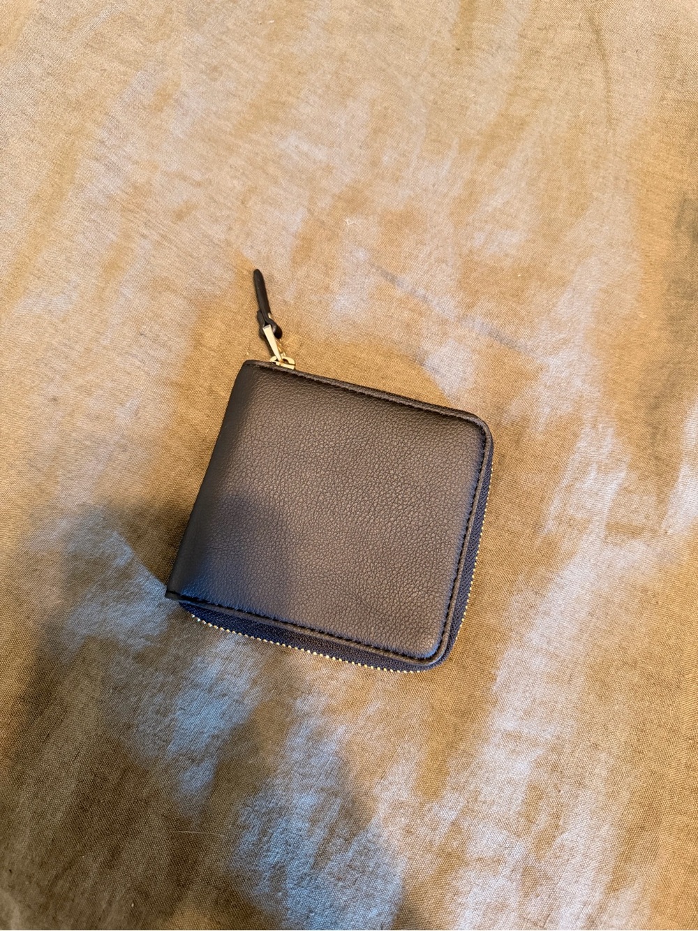 Women’s Black Zip Wallet